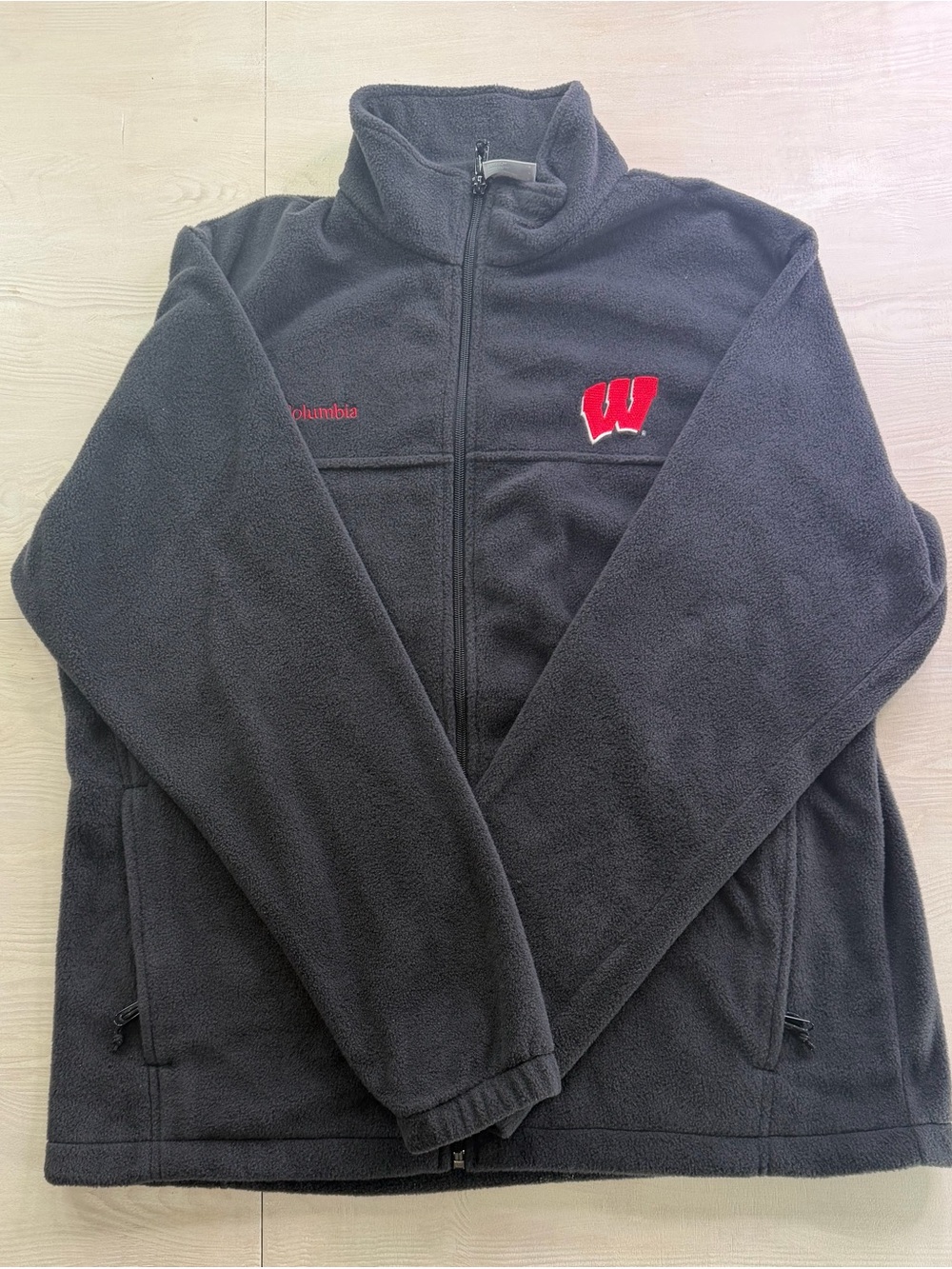 Columbia Men's Dark Gray Fleece Jacket with university of Wisconsin logo